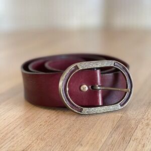 Vintage Mens Burgundy Leather Belt Textured Buckle Rustic 34" Waist